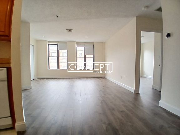 3rd image of 1126-1128 Boylston St #506