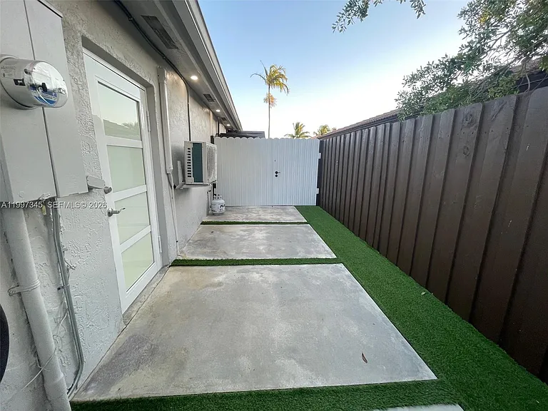 15426 SW 168th Ter #2 — Photo 10