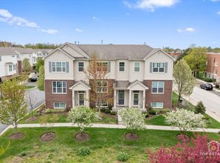 103 Lexington Ln, Rolling Meadows, IL 60008