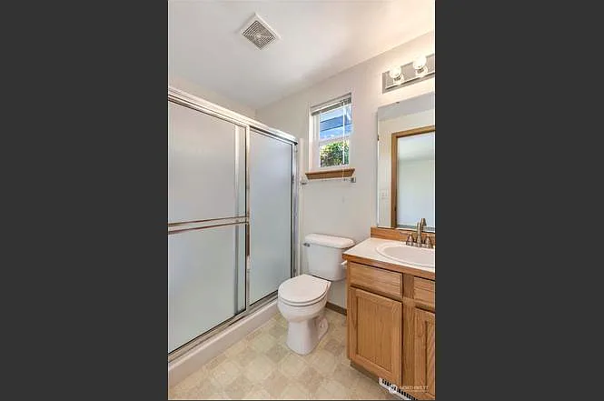 6402 Cypress St — Photo 14