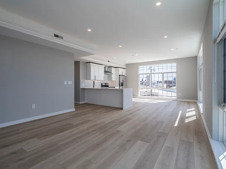 2401 Washington Ave — Photo 34