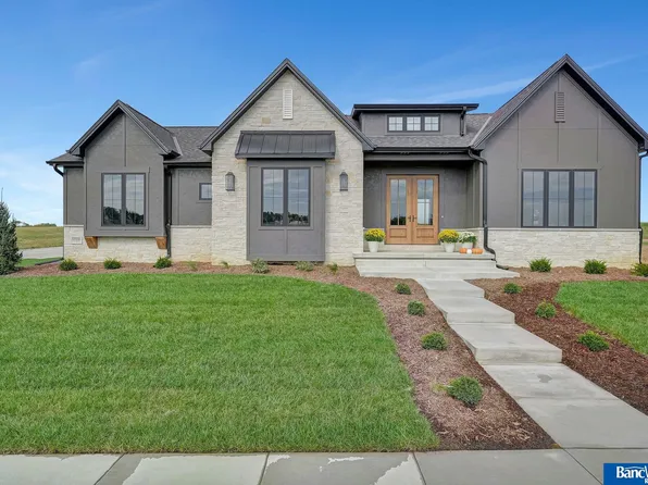 9500 South St, Lincoln, NE 68520