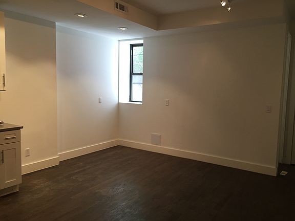 5th image of 29 Brooklyn Ave APT B