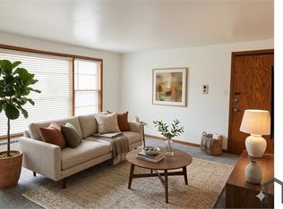 8751 S Beverly Ave #2W, Chicago, IL 60620