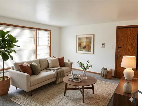 8751 S Beverly Ave, Chicago, IL
