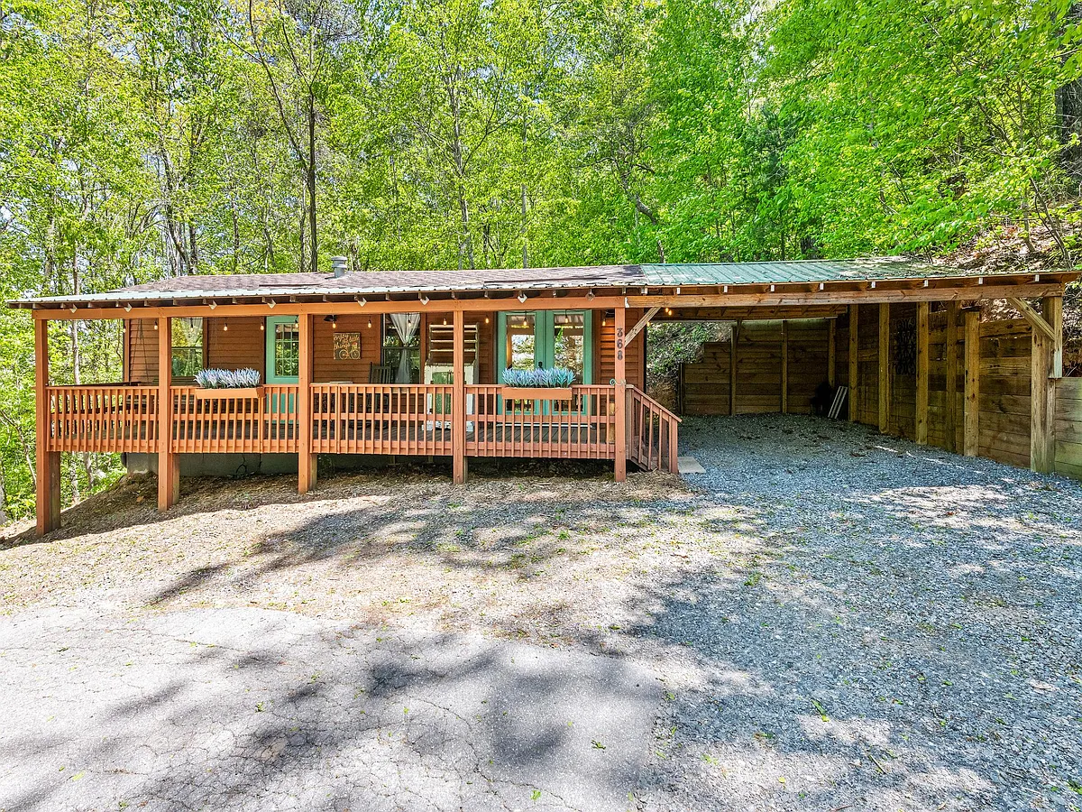 Building Photo - 368 Buckeye Access Rd