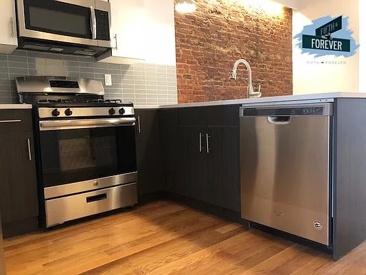 Rented by Fifth & Forever LLC | media 43