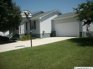 132 Auburn Ave, Albertville, AL 35951