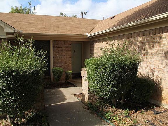 5th image of 7920 Gladewater Dr