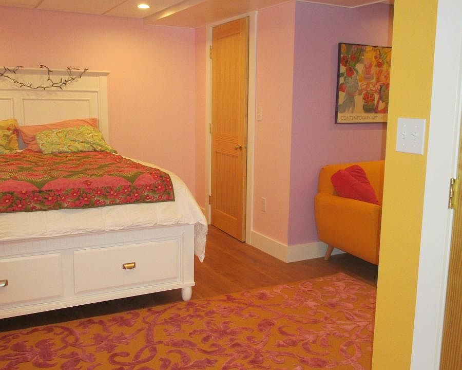 Bedroom/living room