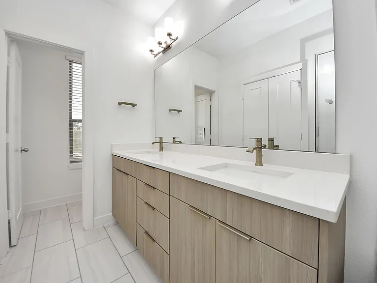 18716 Centro Main St #B — Photo 30