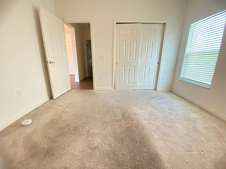 2751 Rialto Ct — Photo 33