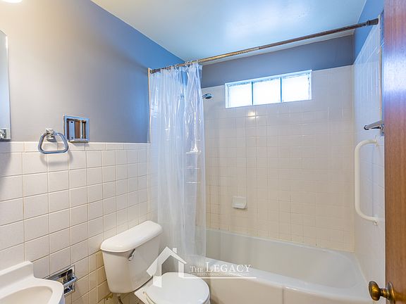 5th image of 325 S Kimball St #1