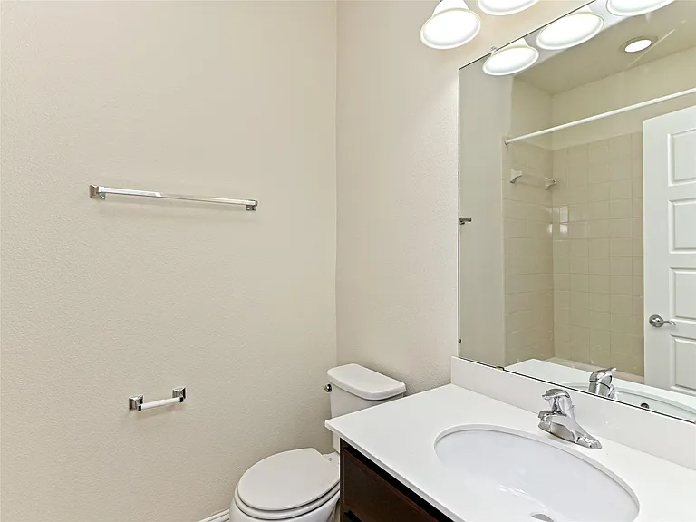 6814 E Riverside Dr #63 — Photo 19