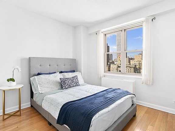 5th image of 137 E 36th St #21E