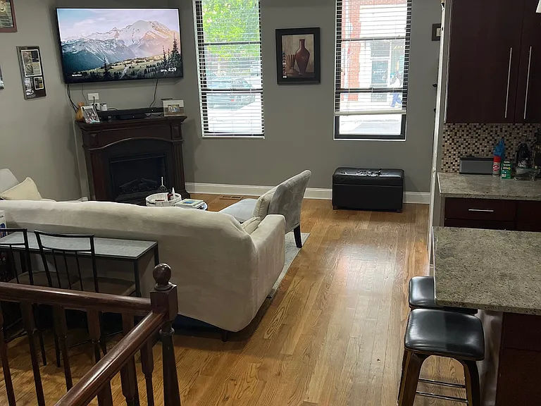 2824 N Sheffield Ave #1 — Photo 6