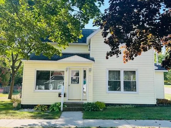 253 W Stimson Ave, Reed City, MI 49677