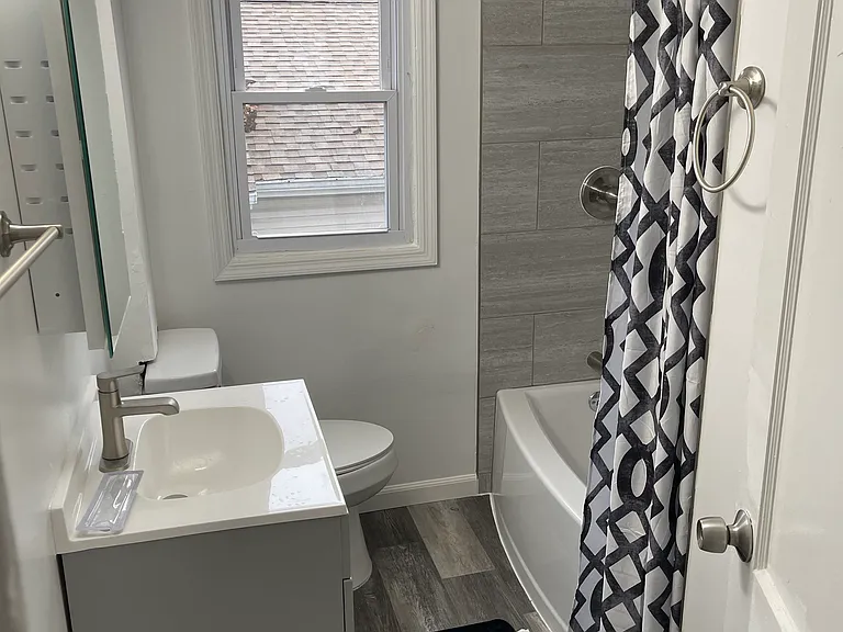 255 Kingston Rd #2 — Photo 6