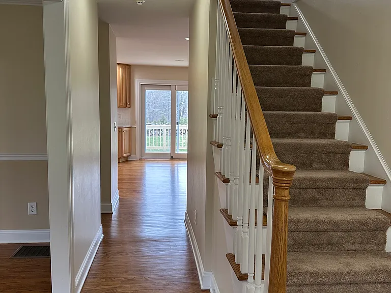 128 Center Rd — Photo 16