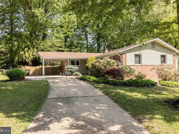 8716 Kenilworth Dr, Springfield, VA 22151