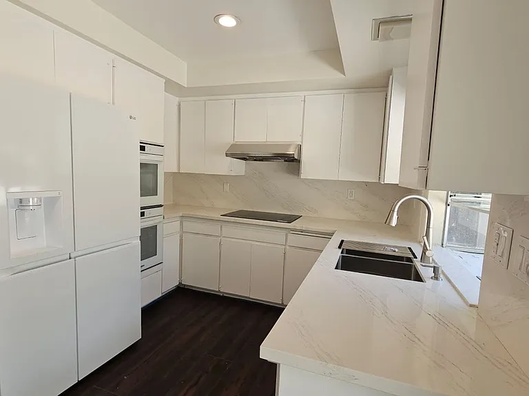 8511 Rudnick Ave — Photo 5