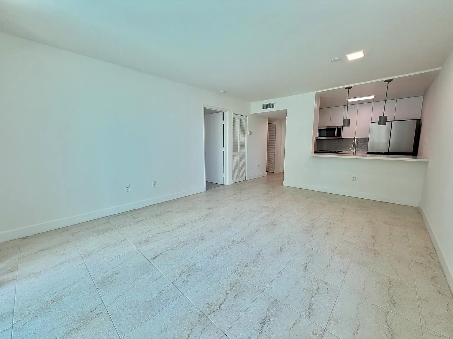 1 bed, 700 sqft, $2,475 — Photo 4