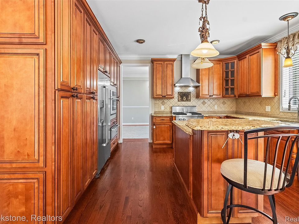 2115 Aldwin Dr, photo 12