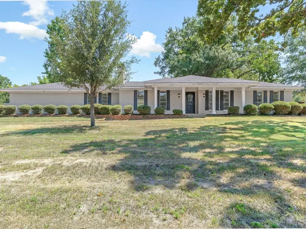 1015 W College St, Canton, TX 75103