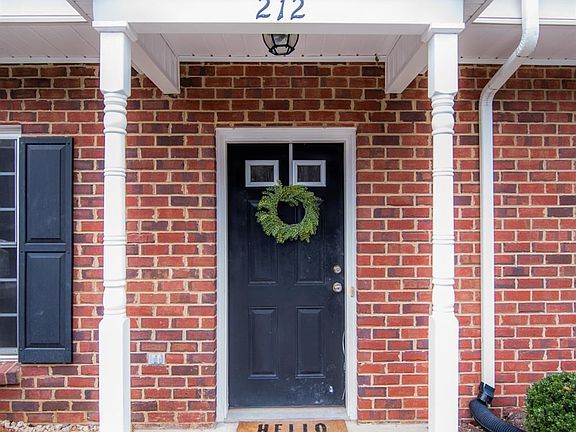 5th image of 2009 Lakeside Dr Unit 212