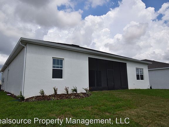 5th image of 16014 Winding Bluff Dr