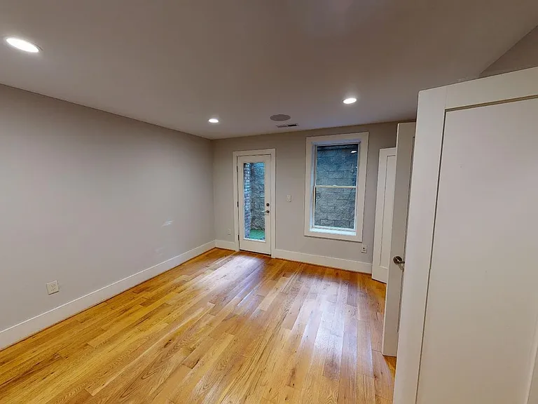 2827 Sherman Ave NW #B — Photo 11