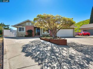 9 Corte Lado, Martinez, CA 94553