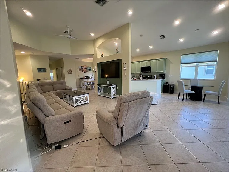 6809 Ascot Dr #201 — Photo 8