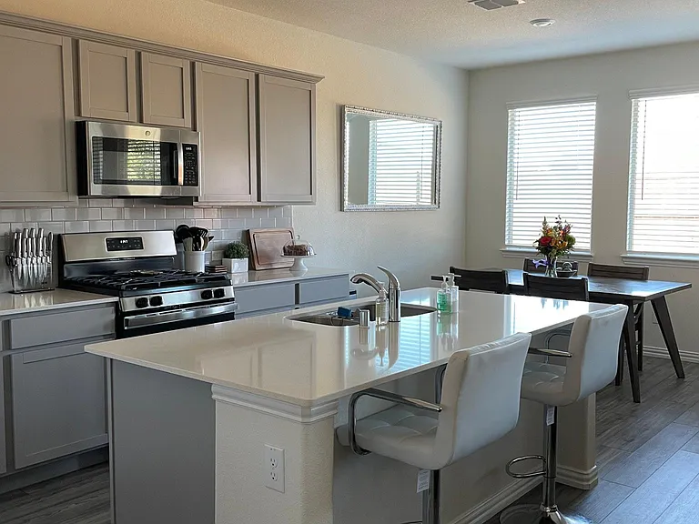 2130 Clarion Dr — Photo 16