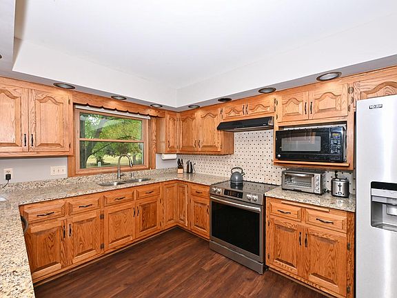 2nd image of 3998 S Victoria CIRCLE