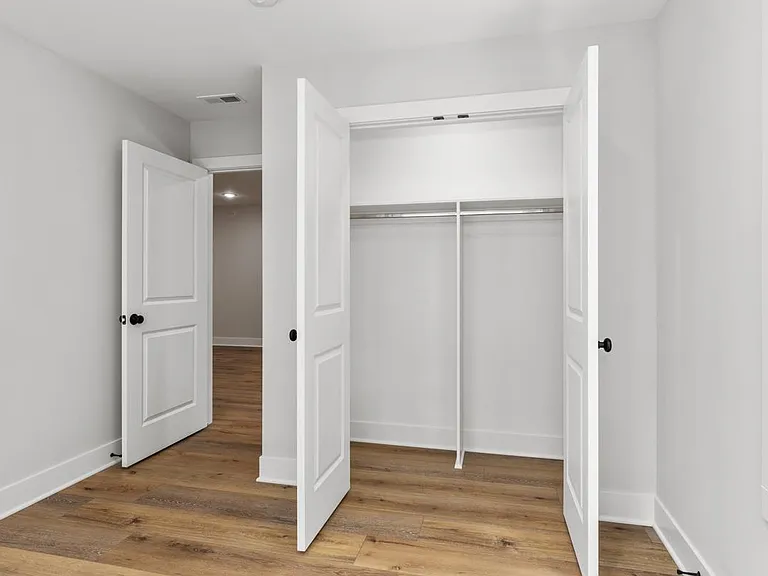 960 Diamond Ave NE #3 — Photo 11