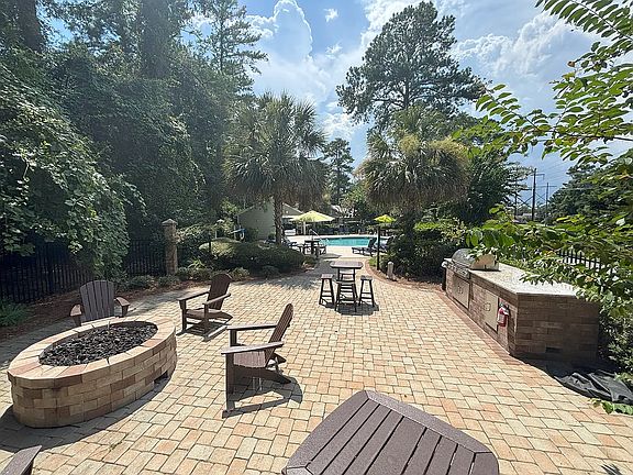 4th image of 100 Marsh Point Dr #324