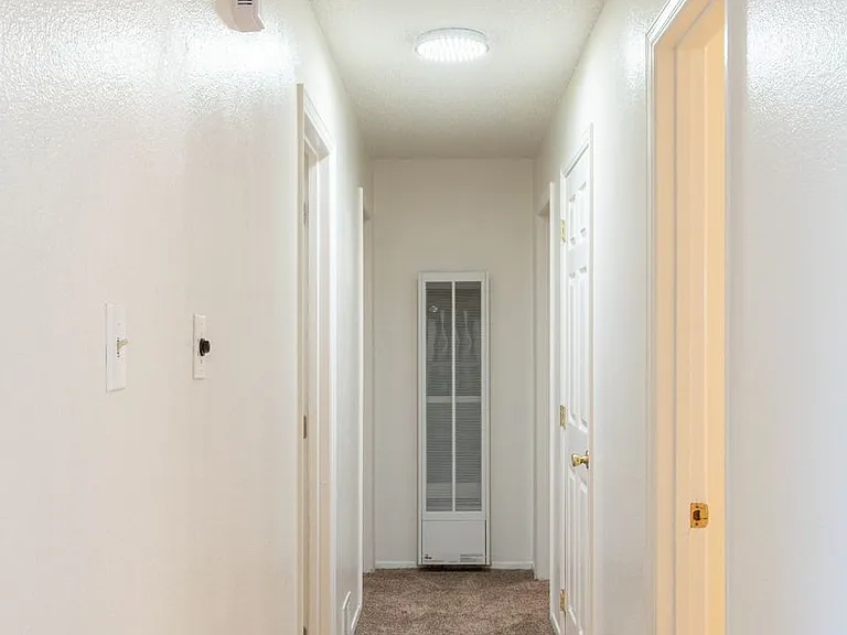 3904 Avalon Rd NW — Photo 7