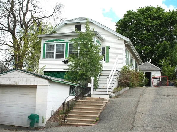 64 Garfield Ave, Woburn, MA 01801