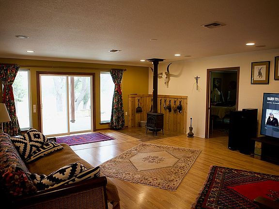5th image of 154 Estates Dr