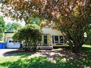 36 Hillcrest Ave, Kingston, NY 12401