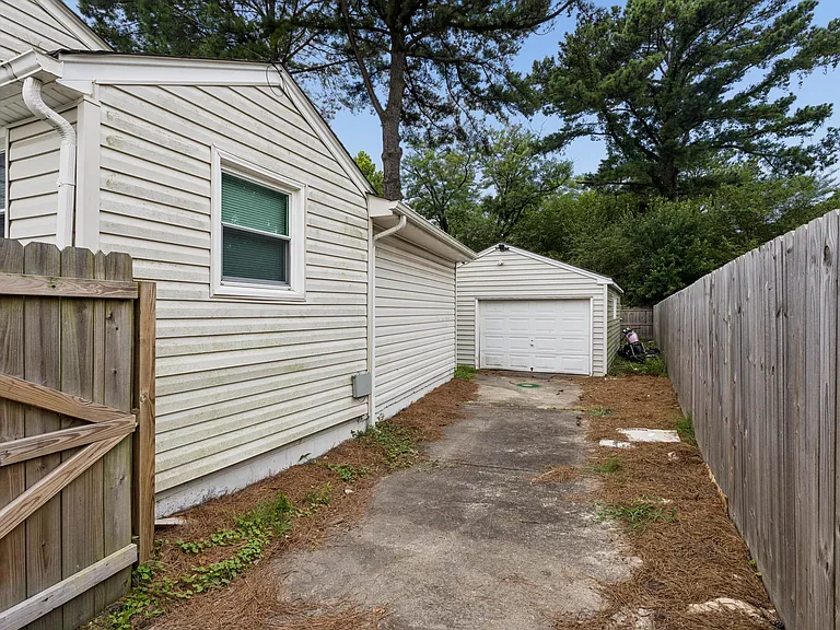 507 Bunche Blvd — Photo 39