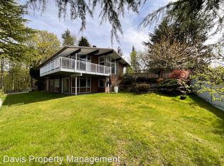 8823 27th Ave NW, Seattle, WA 98117