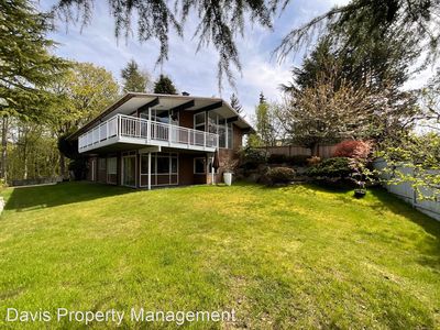 8823 27th Ave NW, Seattle, WA, 98117