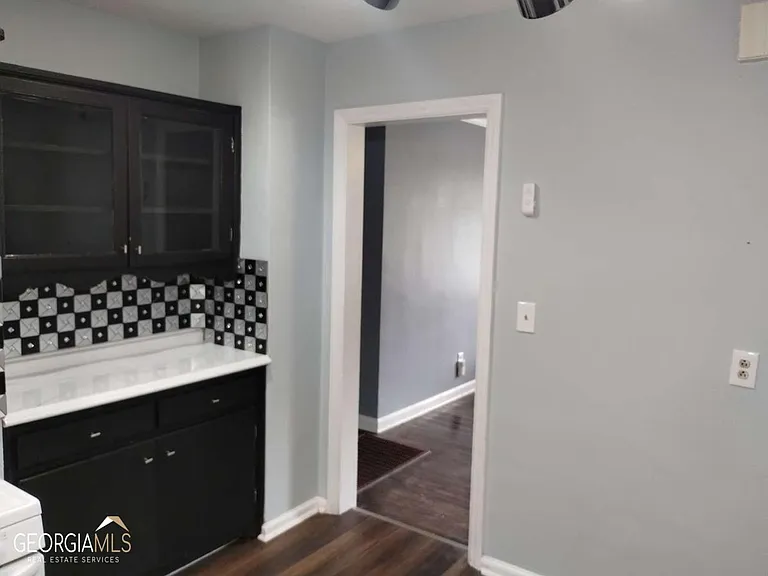 1405 Elizabeth Ln #B — Photo 8