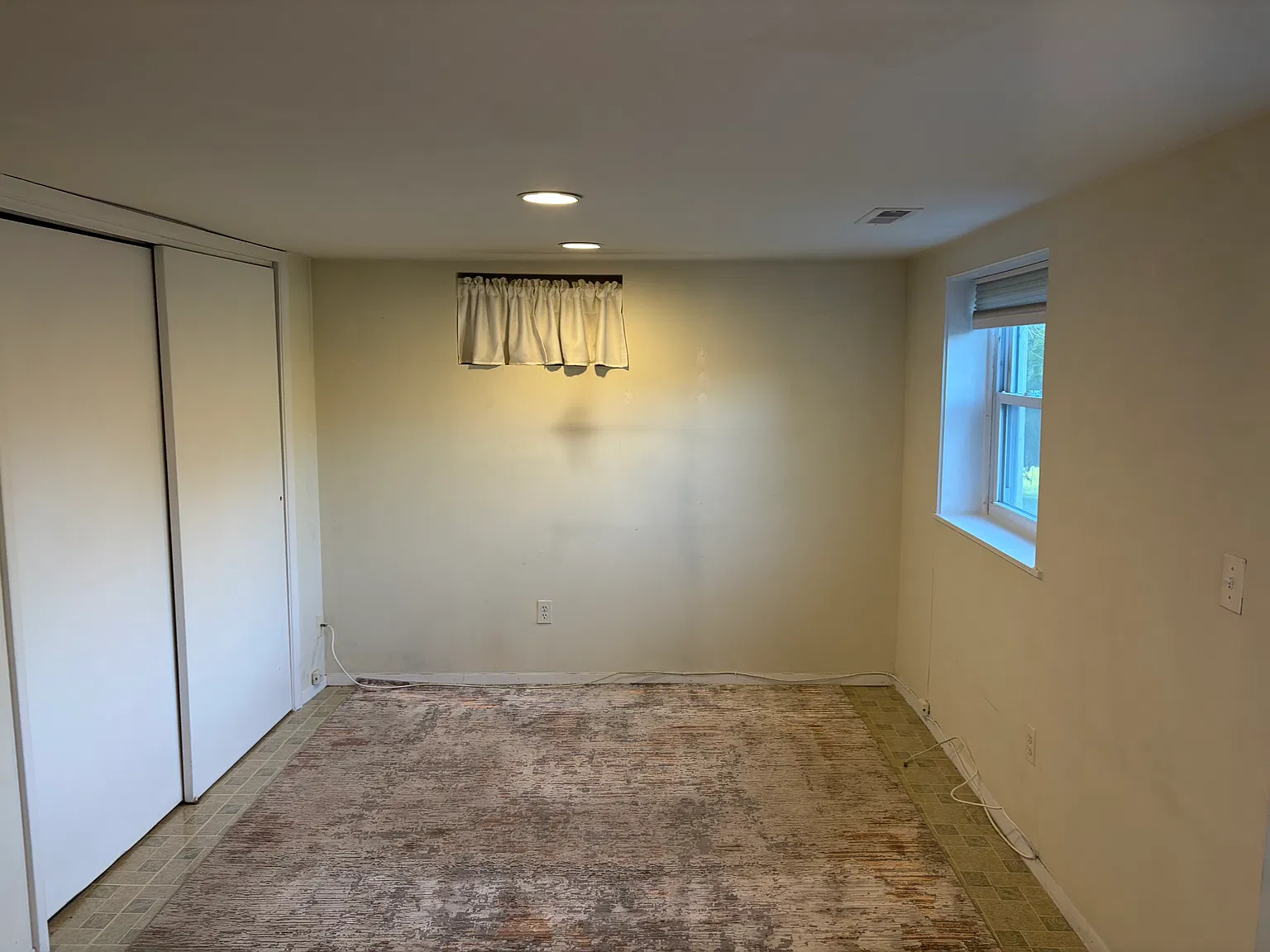 Forest Ct, Huntington — Photo 4