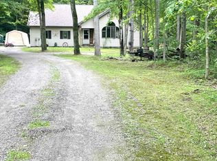 6682 Dove Rd, Smiths Creek, MI 48074