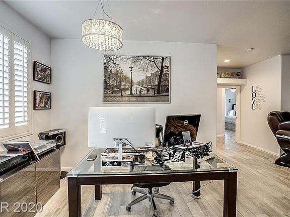 5th image of 316 Golden Shore Dr