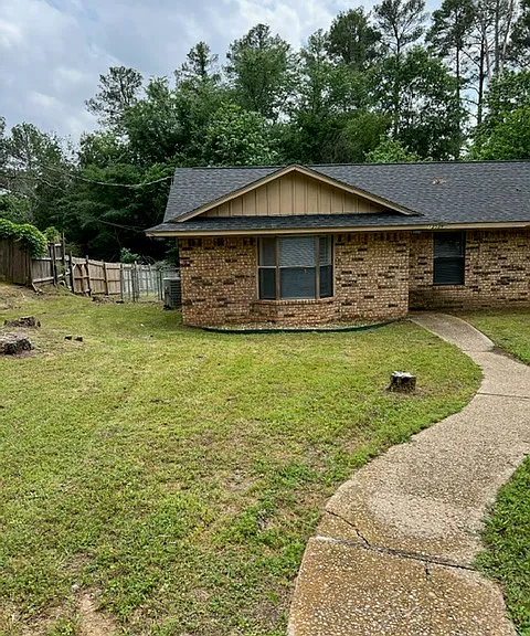 13539 Sheldon Ln — Photo 1