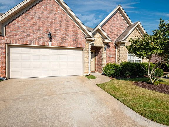 2nd image of 32 Valletta Cir